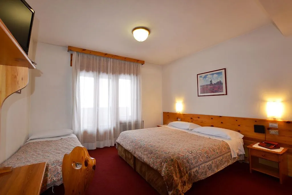 Hotel Coldai Alleghe 3*,  Italia